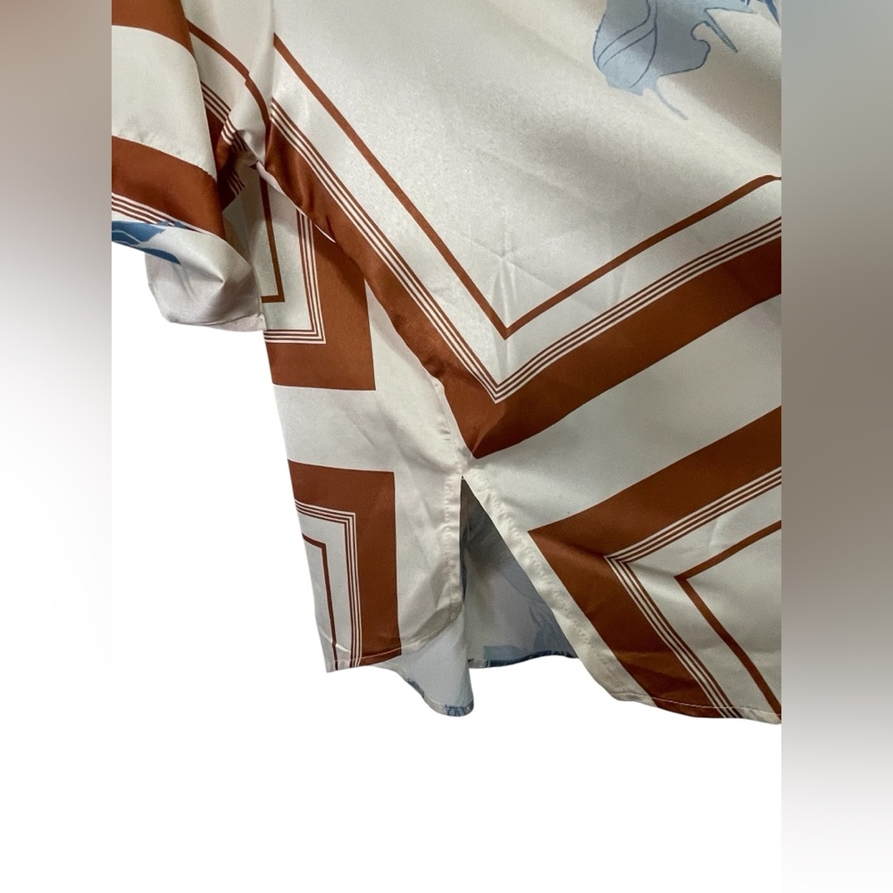 Petal & Pup Lara Flora Print Blouse - Picture 8 of 10